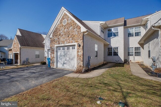 property at 556 Cork Cir
