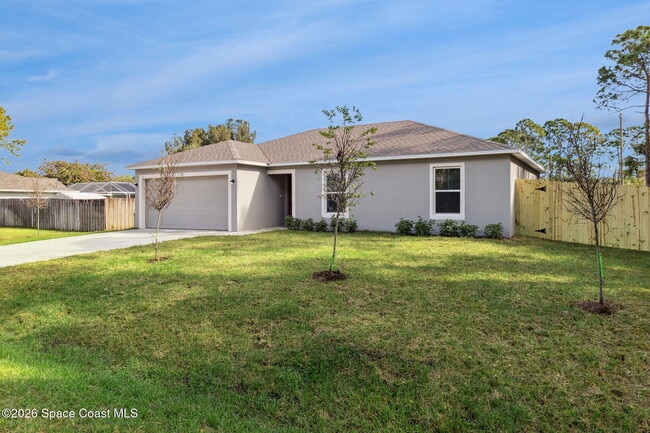 700 Tejon Ave SW in Palm Bay, FL - Building Photo - Building Photo