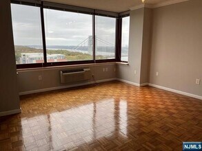 100 Old Palisade Rd, Unit 2913 in Fort Lee, NJ - Building Photo - Building Photo