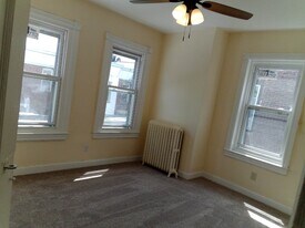 1126-2 W Rockland St, Unit FL3 in Philadelphia, PA - Building Photo