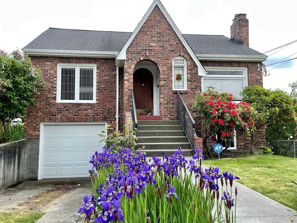 507 NE 91st St in Seattle, WA - Building Photo