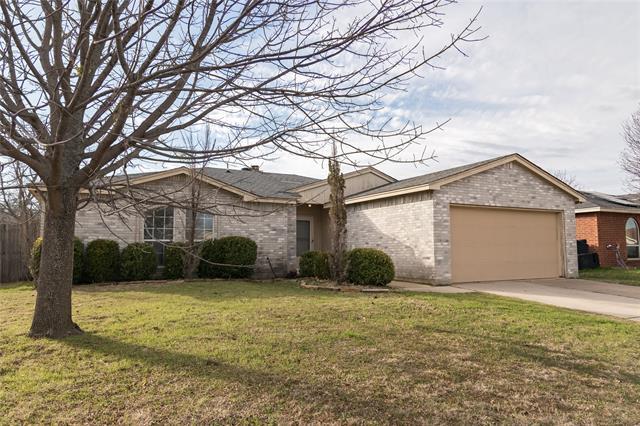 841 McCully St in White Settlement, TX - Building Photo - Building Photo