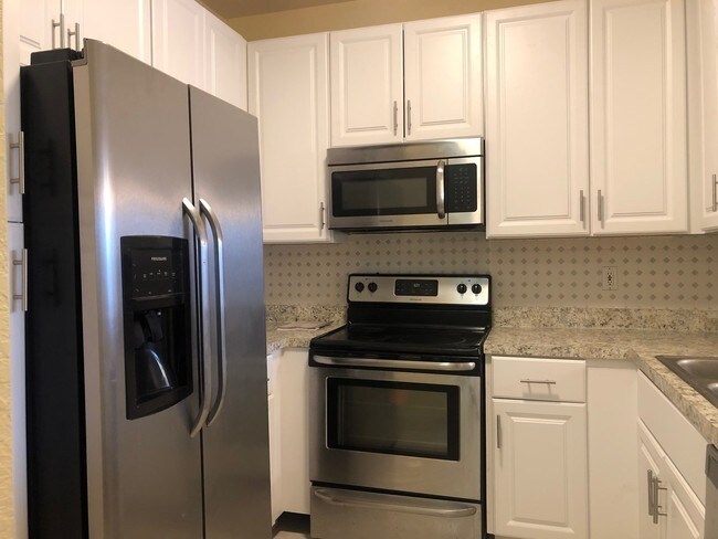 2674 Robert Trent Jones Dr-Unit -Unit 331 in Orlando, FL - Building Photo - Building Photo