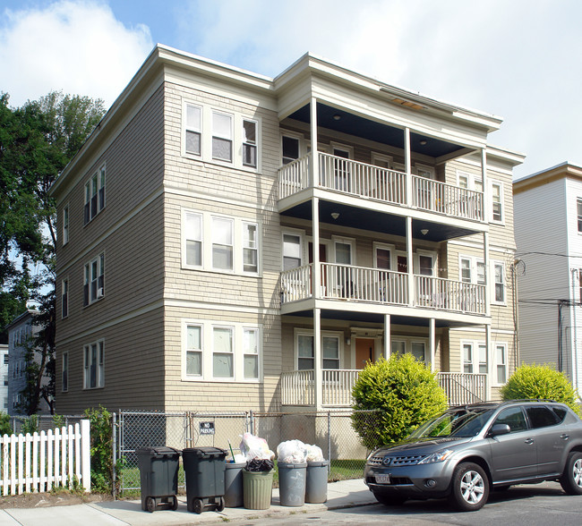 49 Fottler Rd in Mattapan, MA - Foto de edificio - Building Photo