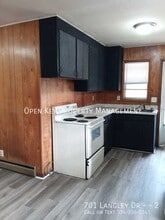 701 Langley Dr in Dothan, AL - Building Photo - Building Photo