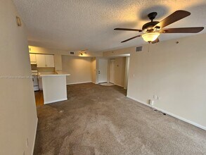 2031 Renaissance Blvd in Miramar, FL - Building Photo - Building Photo