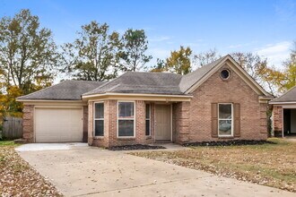 9923 Adina Cove in Olive Branch, MS - Building Photo - Building Photo
