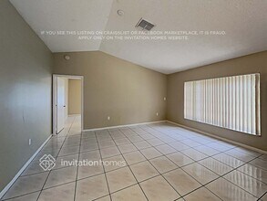 7215 SW 42nd Ct in Davie, FL - Building Photo - Building Photo