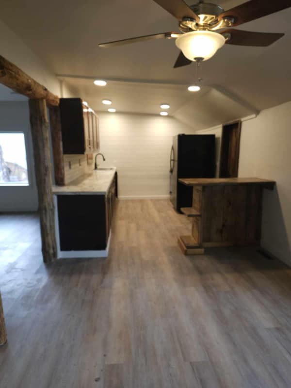 127 W Colfax St in Hastings, MI - Foto de edificio - Building Photo