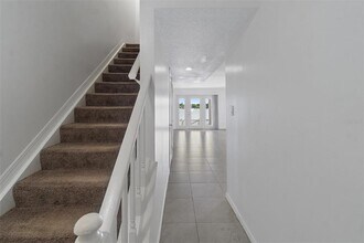 165 Pompano Dr SE in St. Petersburg, FL - Building Photo - Building Photo