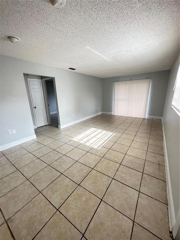 1348 Fairway Dr in Lakeland, FL - Foto de edificio - Building Photo