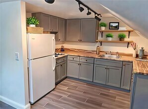 76 Pitman St in Providence, RI - Building Photo - Building Photo