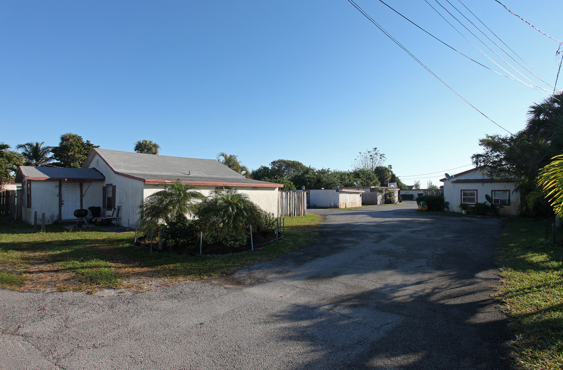 Haverhill Homes in Haverhill, FL - Building Photo