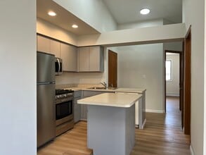 16 Echo Ct in Vernon Hills, IL - Building Photo - Building Photo