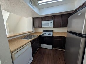 9833 Walnut St in Dallas, TX - Building Photo - Building Photo