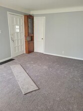 21700 Alger St in St. Clair Shores, MI - Building Photo - Building Photo