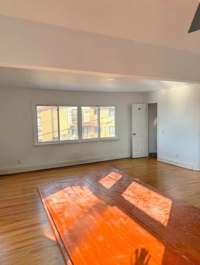1609 74th St, Unit 2 in North Bergen, NJ - Building Photo - Building Photo