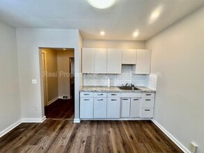 126 Earl St in Pittsburgh, PA - Building Photo - Building Photo