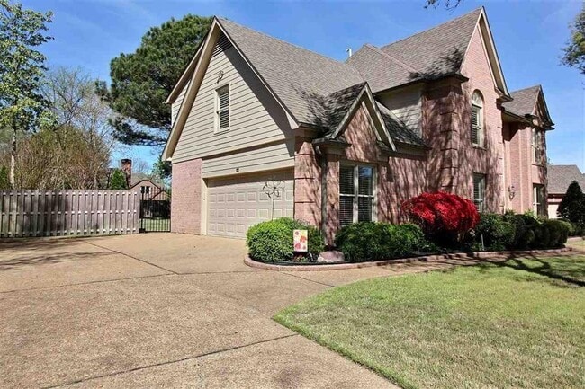 2345 Linkenholt Dr in Collierville, TN - Building Photo - Building Photo