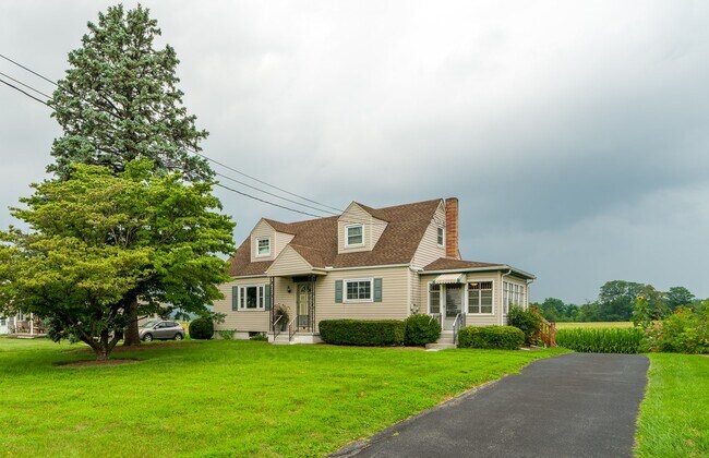 property at 1312 S 5th Ave