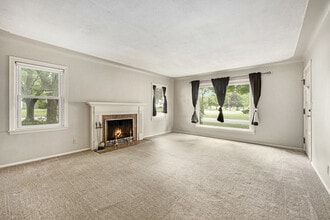 2566 Spring Ave NE in Grand Rapids, MI - Building Photo - Building Photo