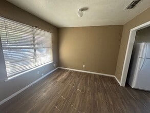 190 N St Felix St in Stephenville, TX - Building Photo - Building Photo