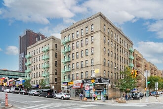 2-6 E 167th St in Bronx, NY - Foto de edificio - Primary Photo