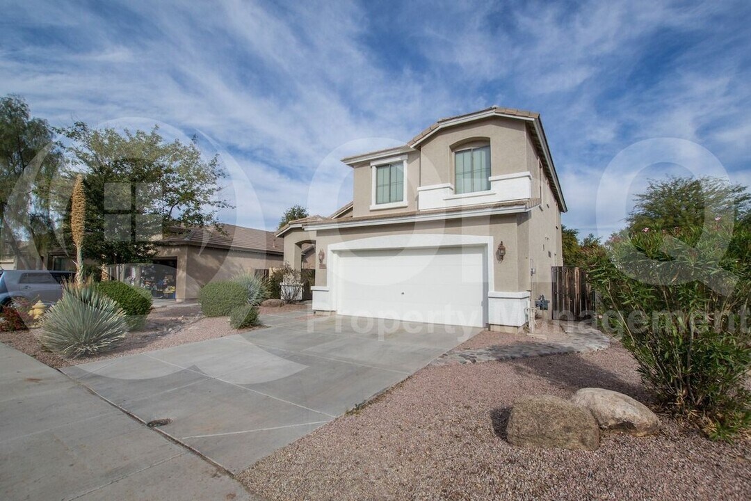 3690 E Janelle Ct in Gilbert, AZ - Building Photo