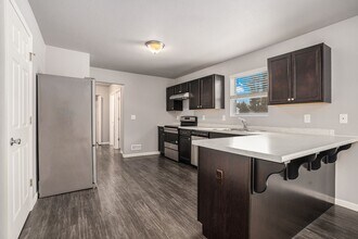 8790 Tiburon Ln in Richland, MI - Building Photo - Building Photo