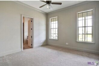 10851 Cane Mill Ln in Baton Rouge, LA - Building Photo - Building Photo