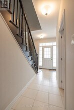 514 Honeylocust Ave in Ottawa, ON - Building Photo - Building Photo