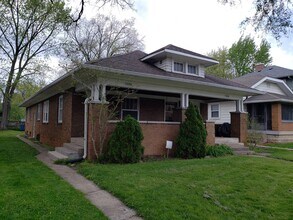 5326 N College Ave in Indianapolis, IN - Building Photo - Building Photo