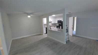 496 Banyon Tree Cir in Maitland, FL - Foto de edificio - Building Photo