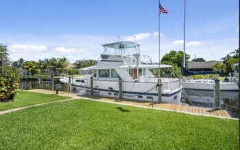 1360 SW Albatross Way in Palm City, FL - Foto de edificio - Building Photo