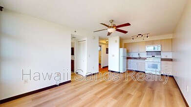 94-302 Paiwa St in Waipahu, HI - Building Photo - Building Photo