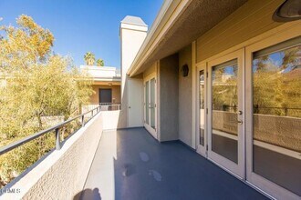 1000 E California Blvd in Pasadena, CA - Building Photo - Building Photo