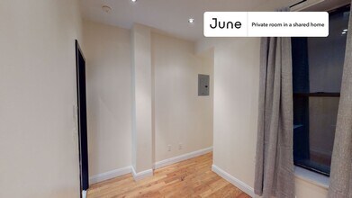 Private bedroom in 2 bed/1 bath Home in New York, NY - Building Photo - Building Photo
