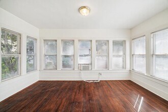2113 Berry St in Houston, TX - Building Photo - Building Photo