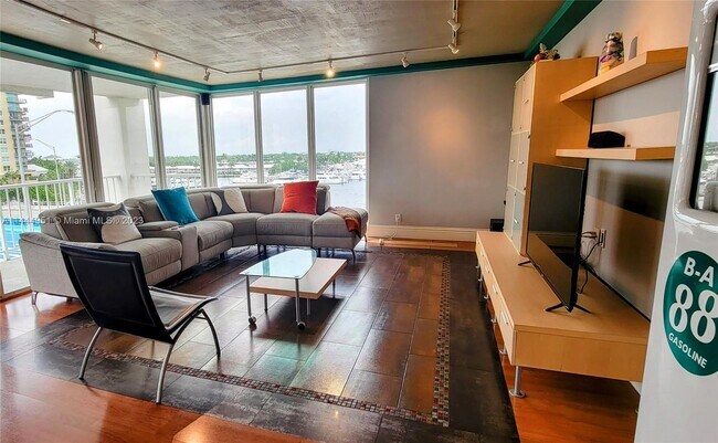 2800 E Sunrise Blvd-Unit -7F in Fort Lauderdale, FL - Building Photo - Building Photo