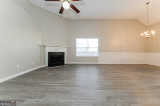 5754 Star Flower Dr in Ellenwood, GA - Building Photo - Building Photo