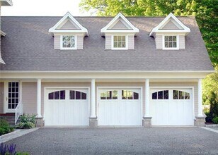 314 Den Rd in Stamford, CT - Building Photo - Building Photo