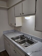 525 Claire Ct in Arlington, TX - Building Photo - Building Photo