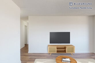 2251 Pimmit Dr in Falls Church, VA - Building Photo - Building Photo