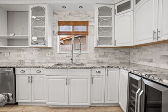 4215 Roosevelt St in Hollywood, FL - Building Photo - Building Photo