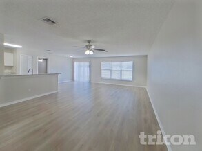 3247 Amberley Park Cir in Kissimmee, FL - Building Photo - Building Photo