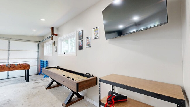 9 Birch Dr in Webster, MA - Building Photo - Building Photo