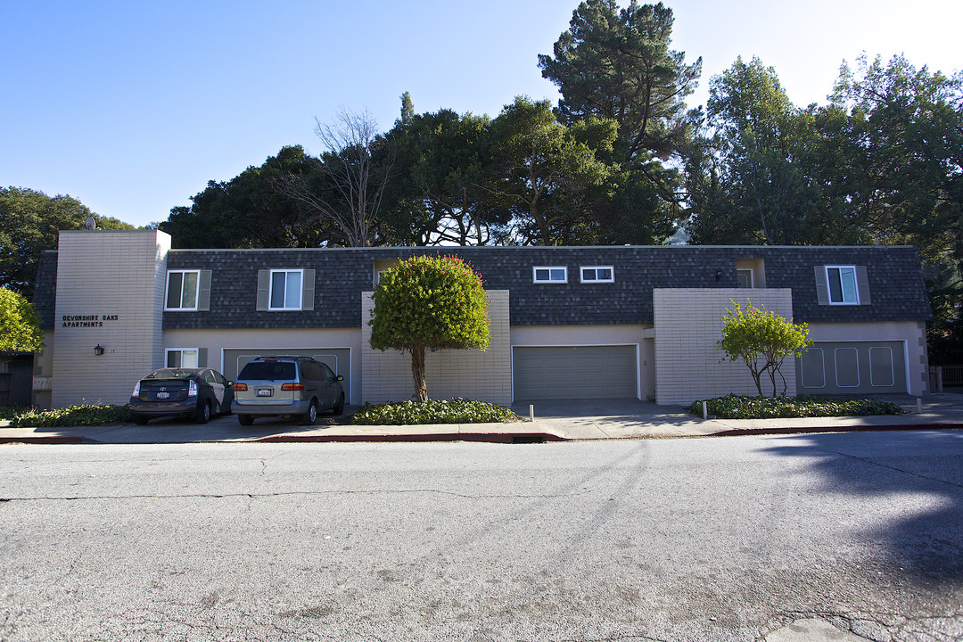 17-25 Devonshire in San Carlos, CA - Building Photo