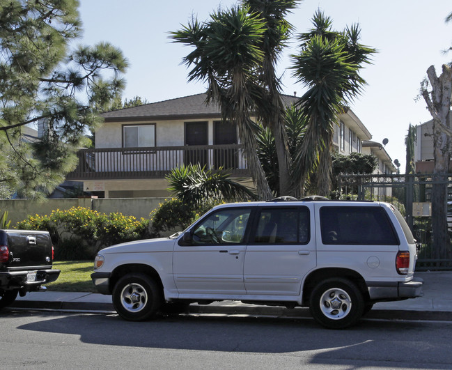 363 Avocado St in Costa Mesa, CA - Building Photo - Building Photo