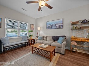 63 Outrigger Dr in Swansboro, NC - Building Photo - Building Photo