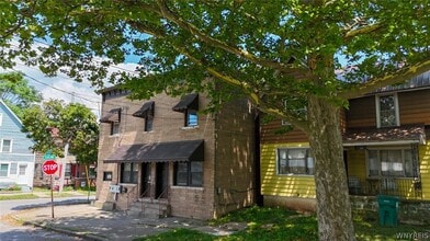 1023 15th St in Niagara Falls, NY - Foto de edificio - Building Photo